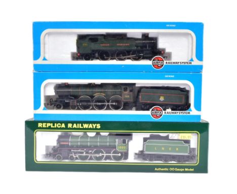 Three vintage OO gauge model railway trainset locomotive engines, comprising of; a Replica Railways No. 11012 Class B1 LNER G