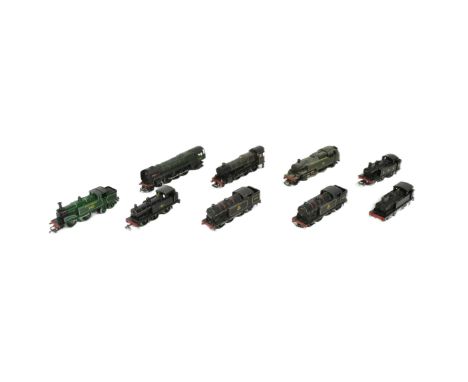 Model Railway - a collection of assorted OO gauge model railway trainset locomotive engines to include Triang Britannia, Horn