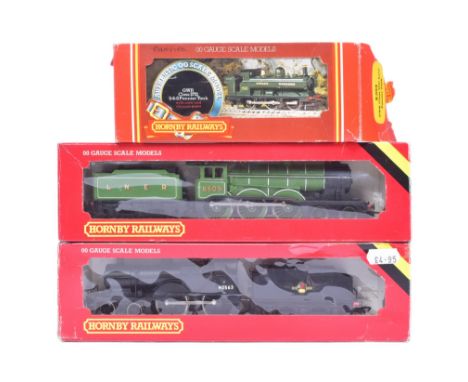 Three vintage Hornby OO gauge model railway trainset locomotive engines, comprising of; R3028 Fowler 2P Class 4-4-0 40663 in 