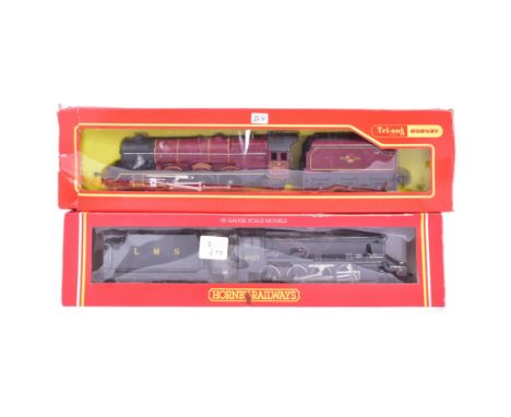 Two vintage Hornby/Tri-ang OO gauge model railway locomotive engines, comprising of: R.258/R.34 Princess Royal locomotive and