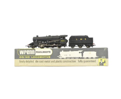 Model Railway - an original Wrenn made OO gauge model railway trainset locomotive engine No.&nbsp;2225 Class 8F 2-8-0 8042 in