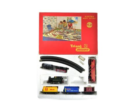 Model Railway - x2 vintage OO gauge model railway trainset locomotive sets comprising Triang RS.23 set with Nellie locomotive