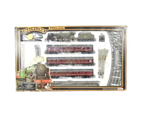 Model Railway - a vintage Palitoy Mainline OO gauge model railway trainset with Royal Scot 46100 locomotive (AF), tender, x2 
