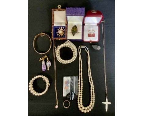 Fashion Jewellery - rolled gold bangle;   brooches;  earrings;  etc 