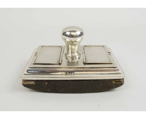 SILVER BLOTTER, early 20th century, with stamp reservoirs, Chester 1905, 10cm W.