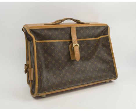 LOUIS VUITTON VINTAGE GARMENT BAG, monogrammed with top handle, manufactured by The French Co, USA, under special licence, ma