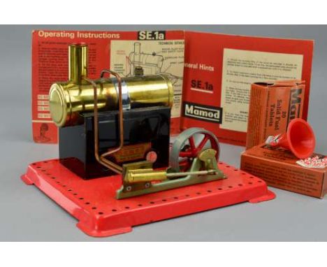 AN UNBOXED MAMOD LIVE STEAM ENGINE, No.S.E.1a, not tested, appears complete with accessories, fuel and instructions