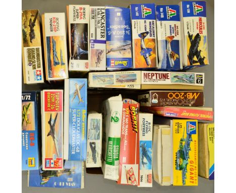 A COLLECTION OF LARGE MODEL AIRCRAFT KITS, from various manufacturers including Revell, Italeri and Hasegawa, contained in th