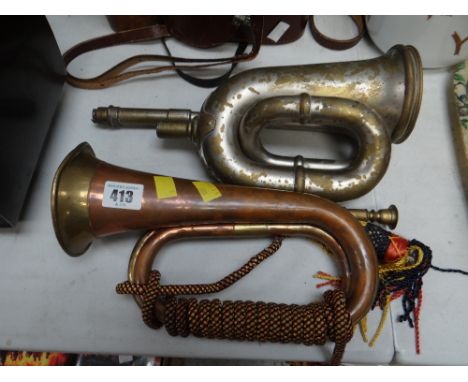 A copper & brass military bugle together with a vintage bus horn