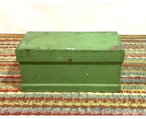 AN EARLY 20TH CENTURY GREEN PAINTED CARPENTERS TRUNK (QTY)81cm wide; 39cm high, together with a quantity of early 20th centur