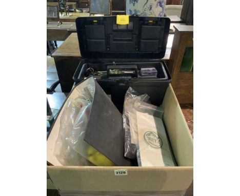 VINTAGE FLY TYING MATERIALS (QTY)A very large quantity of vintage fly tying materials, furs, capes, silks etc, together with 