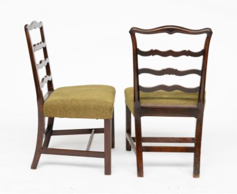 A PAIR OF 18TH CENTURY MAHOGANY WAVEY LADDER BACK SIDE CHAIRS (2)59cm wide; 95cm high