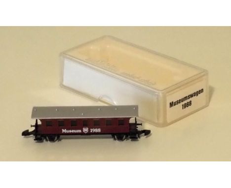 Marklin mini-club Z-scale 80000 Museum wagon 1988, new in original box. Hard-to-find collectors model, sold only in Marklin M