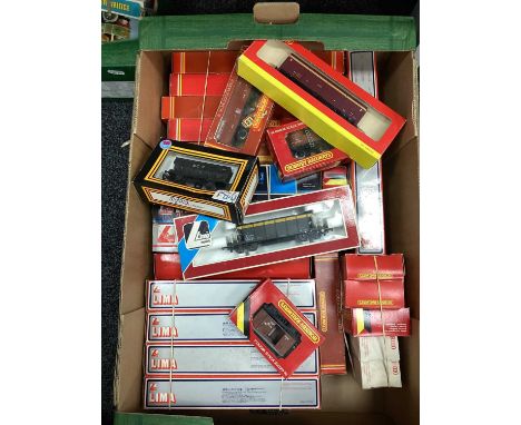 OO gauge rolling stock from Hornby, Lima etc, boxed, approx. 25
