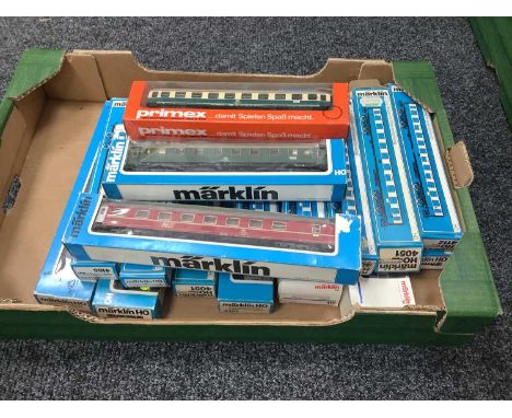 Seventeen HO Gauge Outline Continental Coaches by Marklin, Boxed.