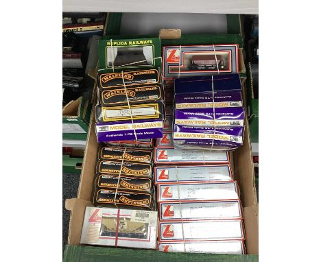 OO gauge rolling stock from Mainline, Lima etc, boxed, approx. 30