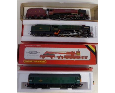 Hornby (R.739) operating breakdown crane, Hornby B.R. 'Evening Star', Hornby B.R. Class 25 diesel/electric loco, all boxed an