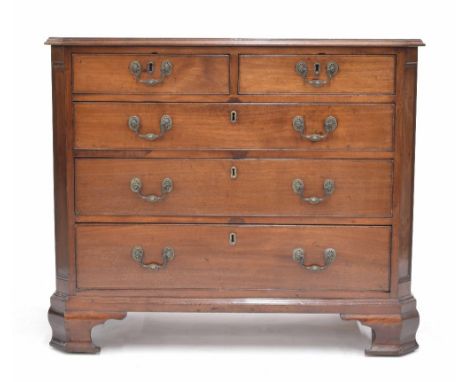 George III small mahogany chest of drawers, with two short over three graduated long drawers flanked by angled pilasters upon