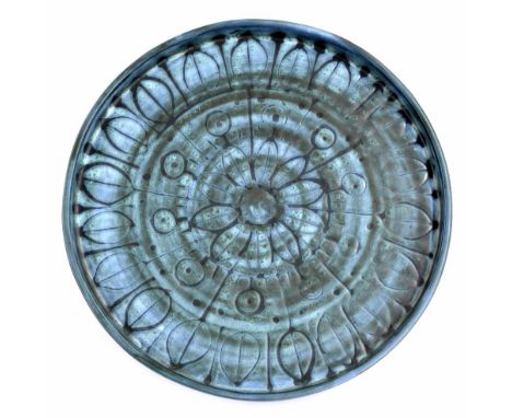 Troika Pottery charger, bearing impressed St Ives trident mark to underside, 9" diameter