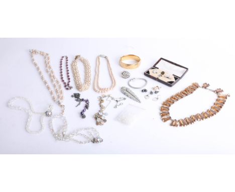 Collection of vintage and costume jewellery, necklaces, bangles, brooches, cufflinks set etc.