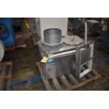 Accurate Bulk Solid Metering System, Stainless Steel Cabinet. RIGGING/LOADING FEE $30