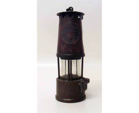 The projector miners safety lamp. Condition report: see terms and conditions.