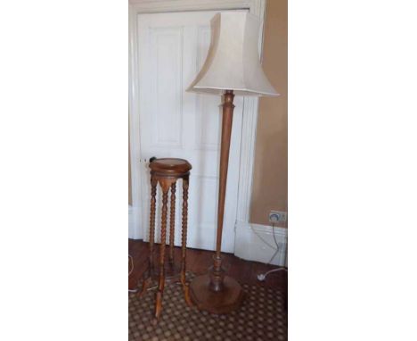 H - Early 20th century standard lamp complete with shade and a reproduction jardinier stand. Condition report: see terms and 