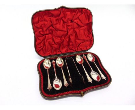 A CASED SET OF SIX LATE VICTORIAN SILVER TEASPOONS with tongs, maker R.S. London 1893, one spoon and tongs 1894, Albany patte