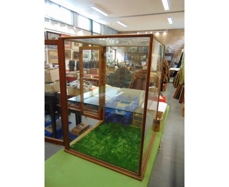 AN OAK FRAMED TABLE TOP DISPLAY CASE  with glass shelf, 57cm wide 58cm deep 80cm high