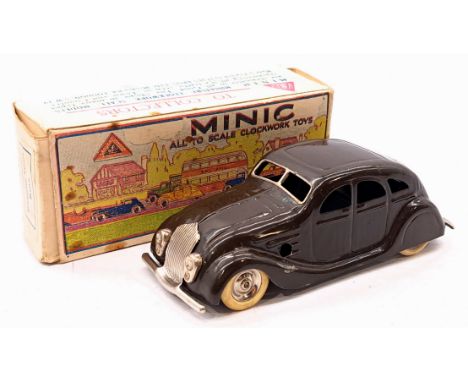 Triang Minic Pre War Streamline Saloon 9M, tinplate, clockwork, green, within Good box, paint to passenger wheel arch and age