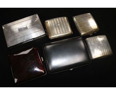 Silver cigarette box (a.f), three silver engine-turned cigarette cases, a silver gilt-mounted faux tortoiseshell case and a p