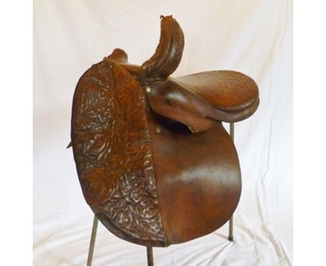 A COLLECTOR'S SIDE SADDLE, full head 21" x 14.5", roller bar, no panel, quilted safe (tree broken) 