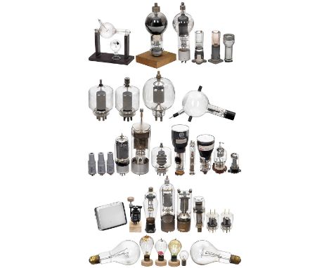 Elektronenröhren und Leuchtmittel  1) EEV B1153, englische Sende-Triode, Höhe 25 cm. - 2) Thomson-CSF TH6090, Thyratron, Fran