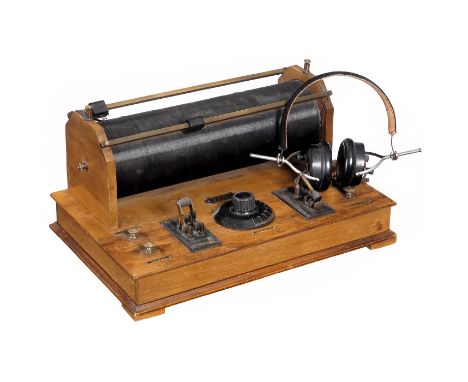 Französischer Detektorempfänger, um 1918  Radio-Chanteclair, R. Biard, Bordeaux. Mit großer Schiebespule, Potentiometer, Scha