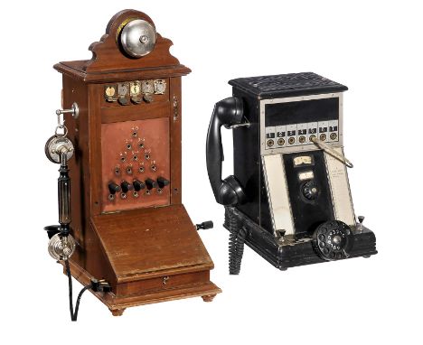 2 kleine Telephonzentralen  1) Pyramidenförmige Anordnung der Steckkontakte, um 1900, wahrscheinlich von Ericsson, für 5 Leit