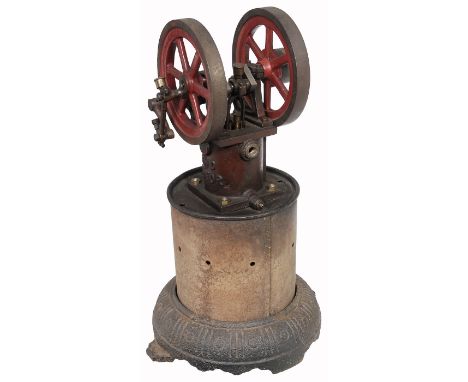 Heißluftmotor, Typ Heinrici, um 1920  Mittig liegende Verdränger- und Arbeitszylinder, obenliegende Kurbelwelle, zwei 18cm-Sc