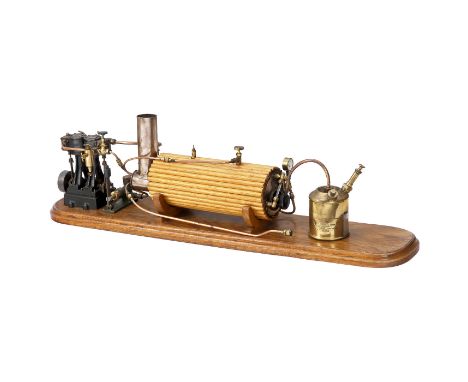 Zweizylinder-Schiffsdampfmaschine von Stuart, um 1925  Zweizylinder-Schiffsmotor Stewart D10, Gußeisen, Messing und Stahl, Hö