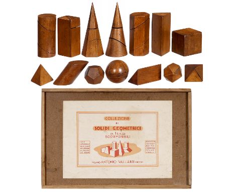 14 Geometrie-Formen aus Holz, um 1957  "Collezione di Solidi Geometrici", Hersteller: Antonio Vallardi, Mailand, Italien, 14 