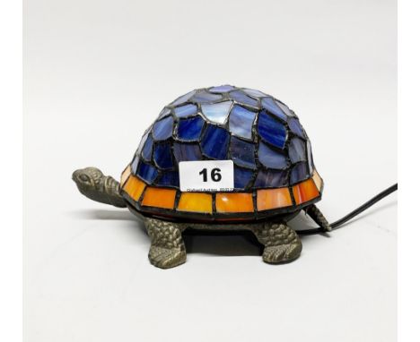 An interesting contemporary Tiffany style tortoise table lamp, L. 20cm.