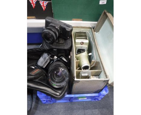 A MINOLTA DYNAX 5XI CAMERA with case and similar cameras and equipment