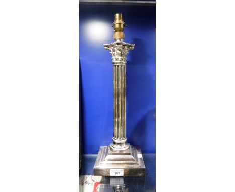 A LARGE SILVER PLATED CORINTHIAN COLUMN TABLE LAMP, 18.5" high (including bayonet fitting)