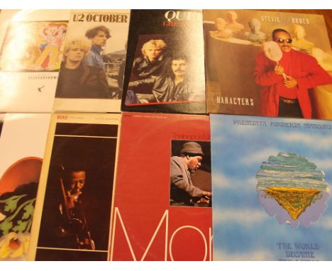 MIXED GENRE - A hugely eclectic mix of over 110 x LPs with 12" ranging from Hip Hop to Jazz! Artists/titles include De La Sou