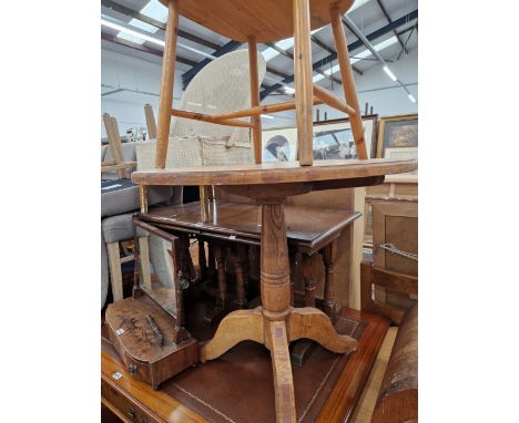 AN OAK COFFEE TABLE WITH TWO SMALLER TABLES FITTING BELOW, A PINE TRIPOD TABLE, A PINE CHAIR, A LLOYD LOOM STYLE CHAIR