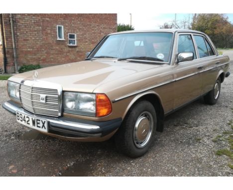 1984 Mercedes W123 230E AutoMake: Mercedes Model: W123 230E Year: 1984Mileage: 121060VIN: 1232232A188507Configuration: Right 