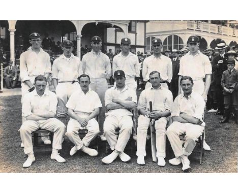 CRICKET - ORIGINAL VINTAGE HAMPSHIRE POSTCARD
Unused &amp; good condition for age
Ref G