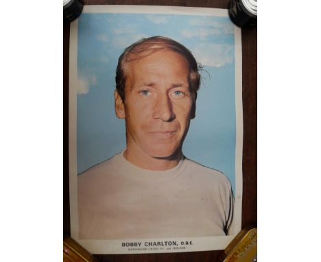 BOBBY CHARLTON MANCHESTER UNITED VINTAGE POSTER
Pin holes to corners. 