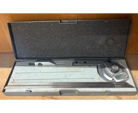 Cased engineers Nernier protractor 