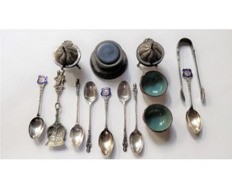 A set of four silver tea spoons; pair of silver sugar tongs; three silver Bowling Club tea spoons; 118 g (3.8 troy ozs) gross