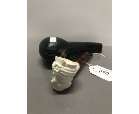 CARVED MEERSCHUM PIPE IN FITTED CASE NEVER USED