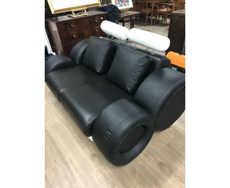 BLACK AND WHITE SOFA